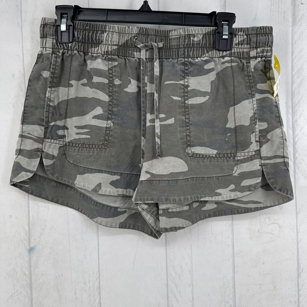 S camo pull on shorts