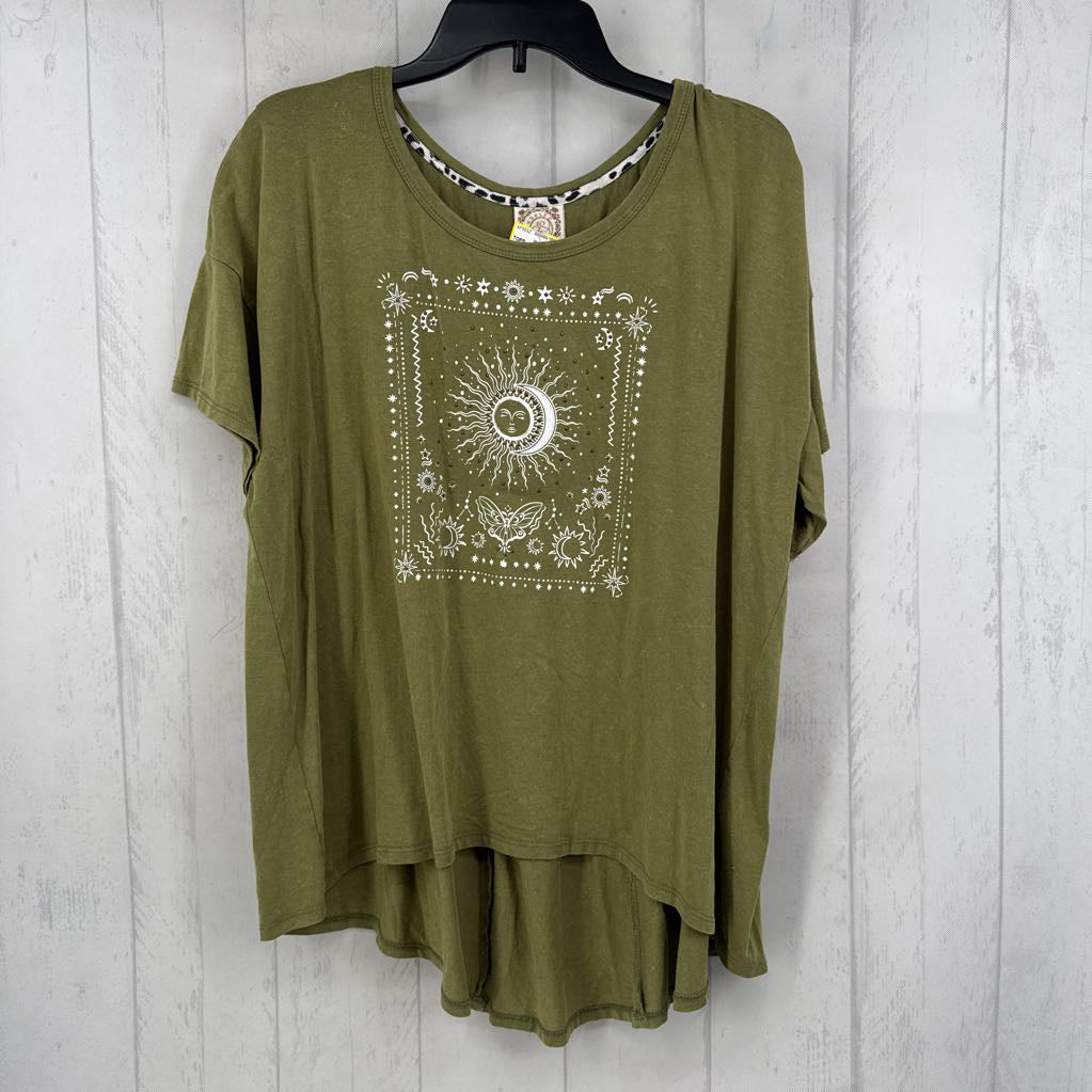 L celestial graphic s/s hi-lo tee