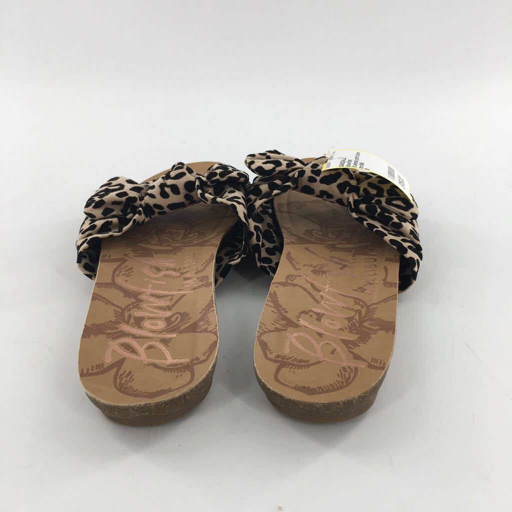 8 animal print bow sandals