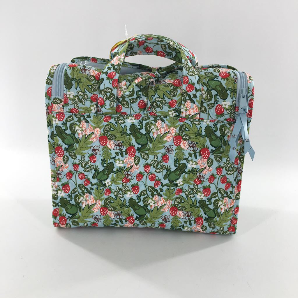 frogberry hanging travel organizer