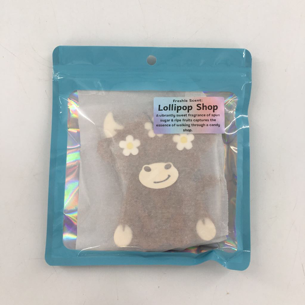 car freshie-lollipop/cow