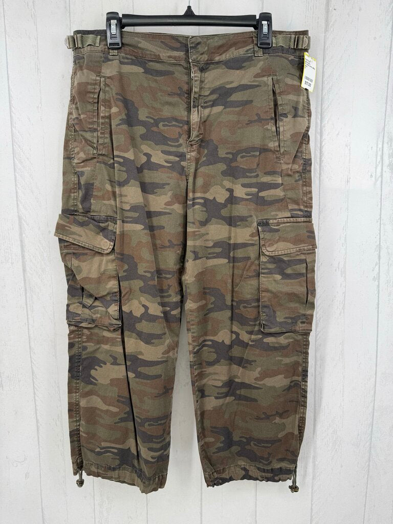 31 camo print utility pant