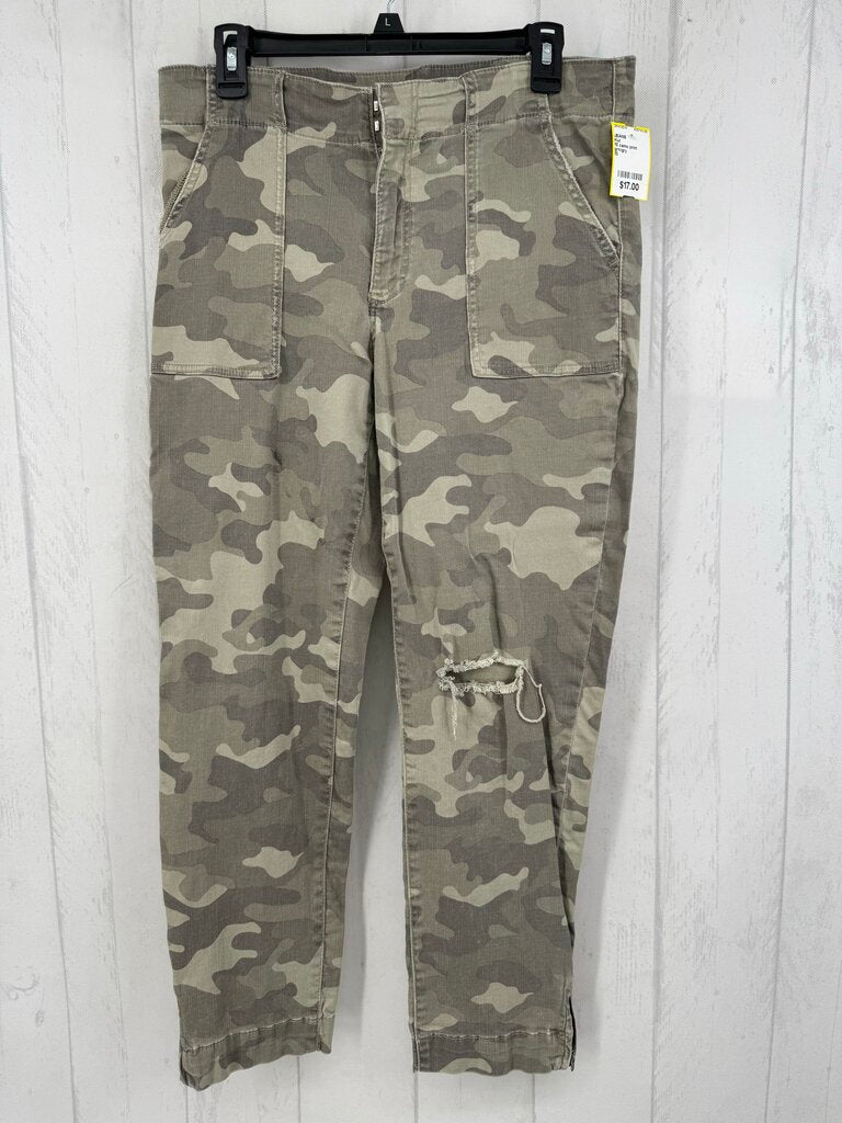 10 camo print straight leg jean
