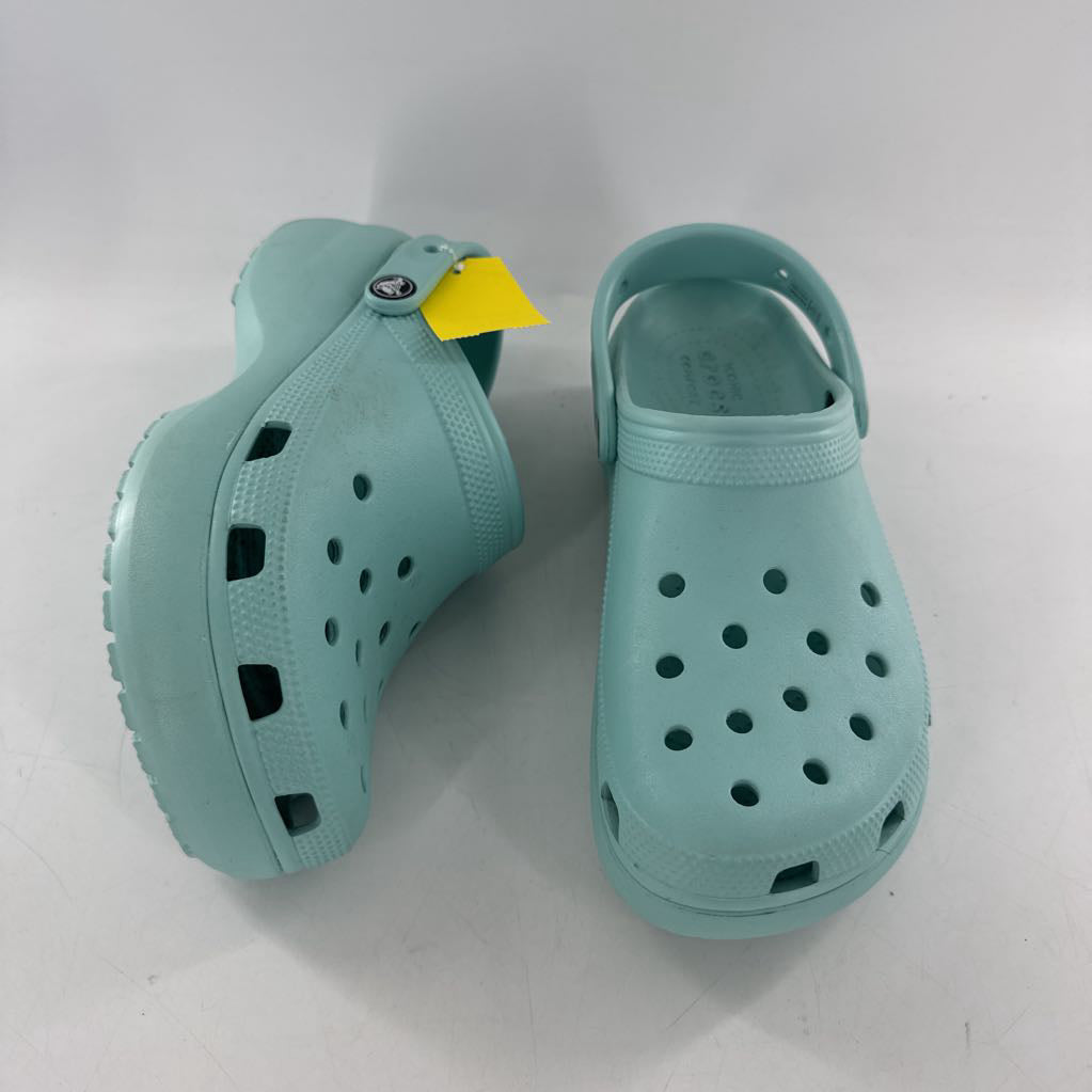 9 platform crocs