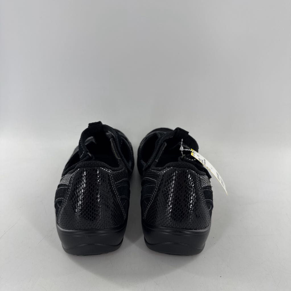 7.5 t-strap shoes