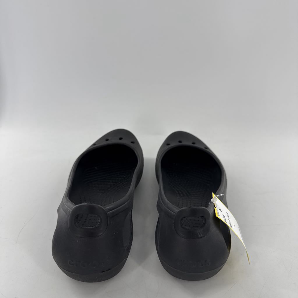 9 slip on crocs