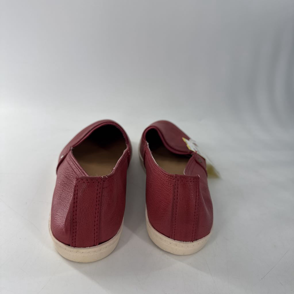 7.5 leather slip-ons
