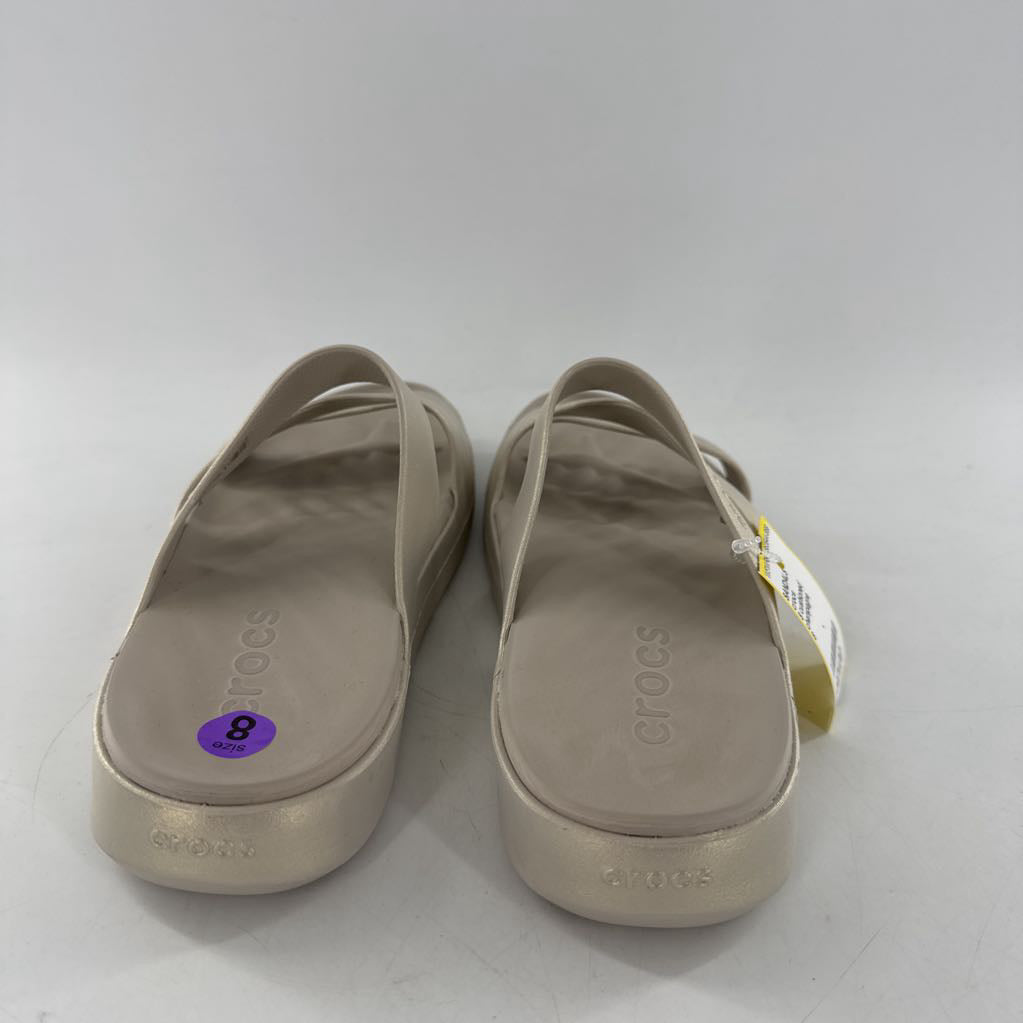 8 cushioned strappy sandal