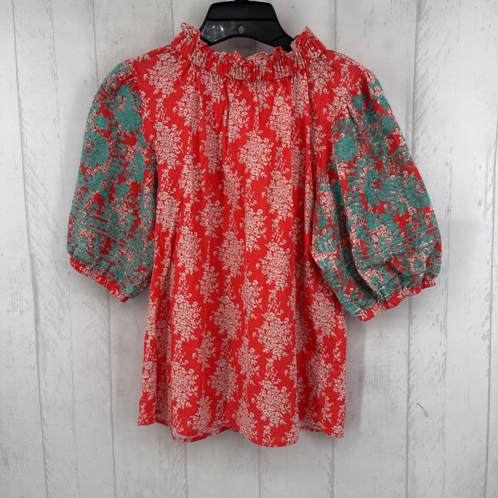 S flo embroidered s/s top