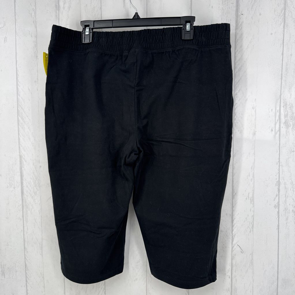 XL pull-on capris