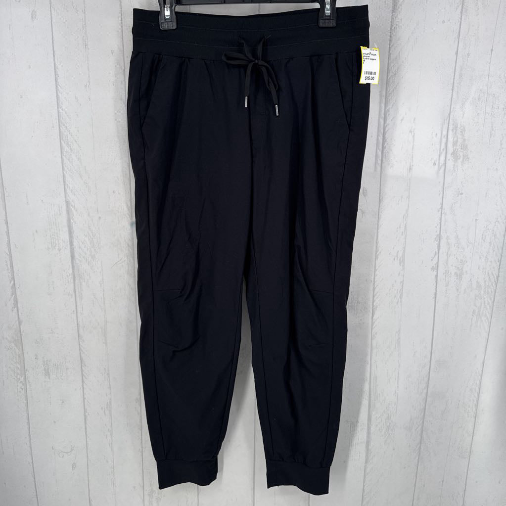 8 pull-on joggers