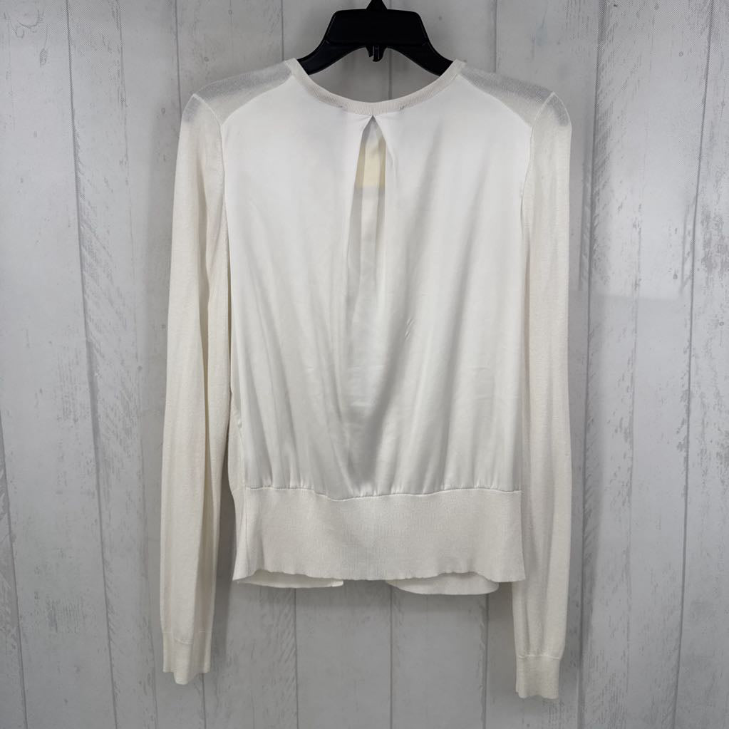 L pearl button cardi