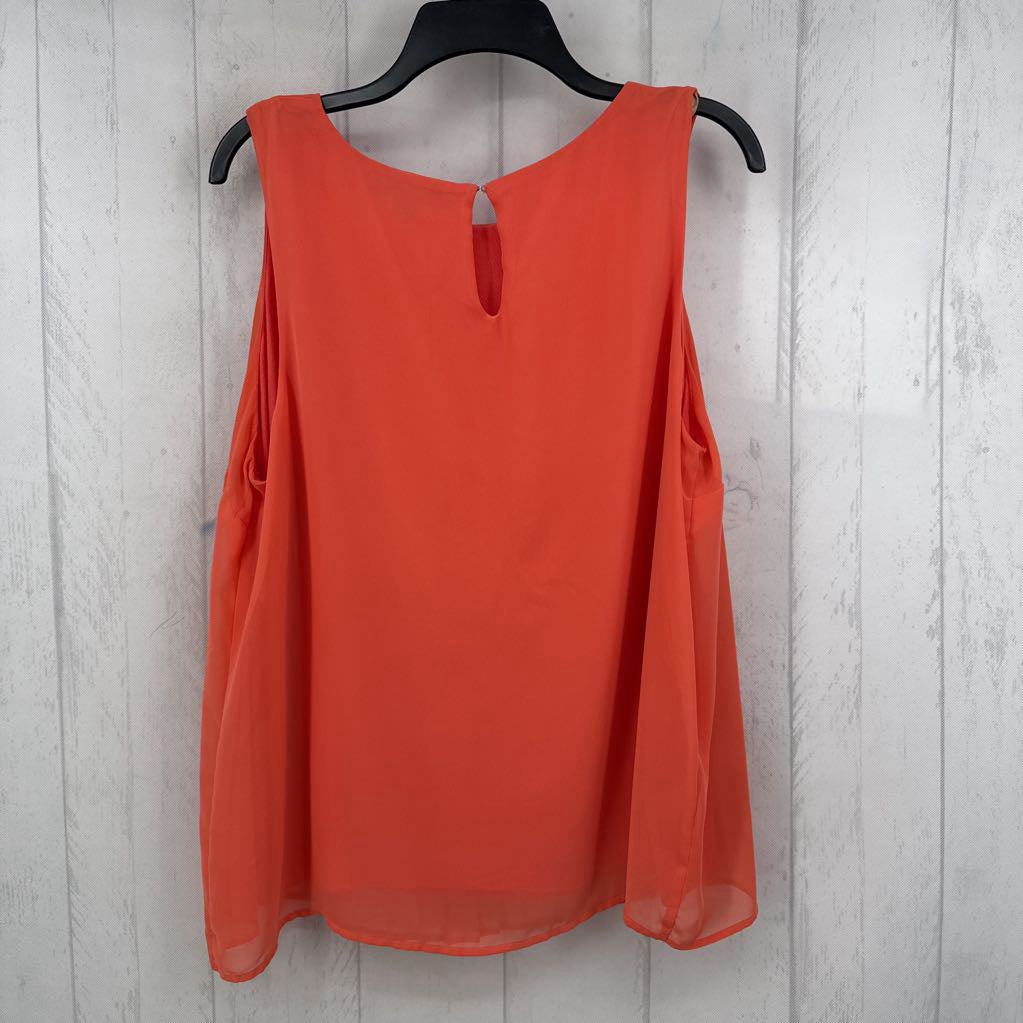XL pleated front flowy tank