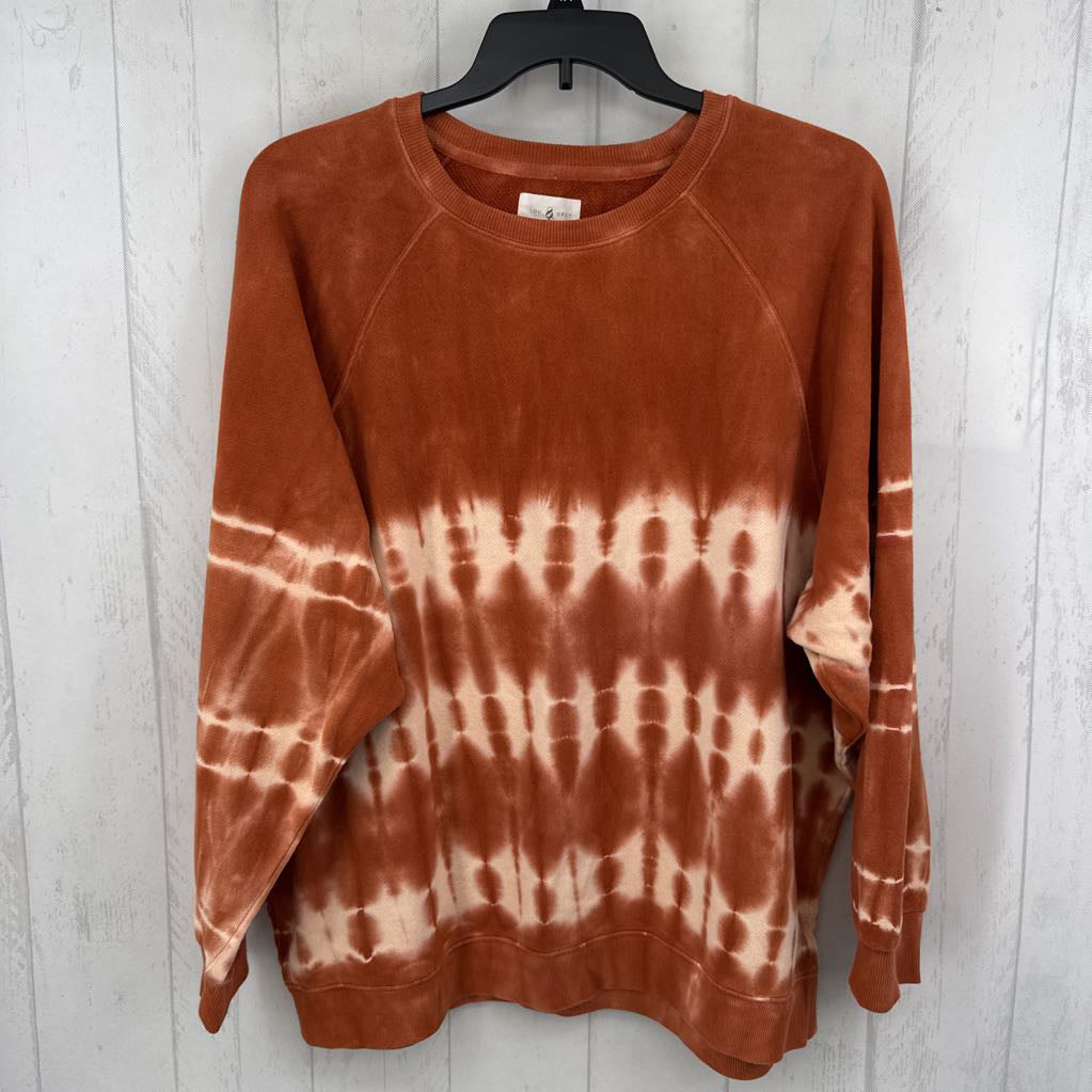 L tie-dye sweatshirt