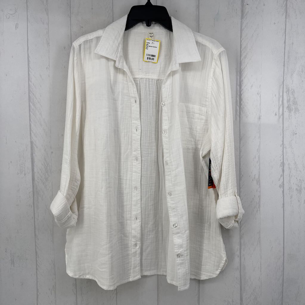 XLp gauze button down tab slv top