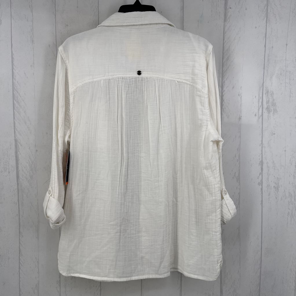 XLp gauze button down tab slv top