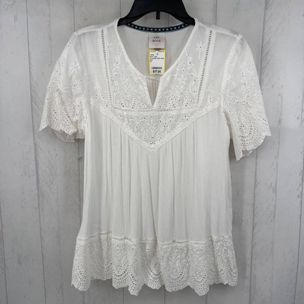 XL eyelet split neck s/s top