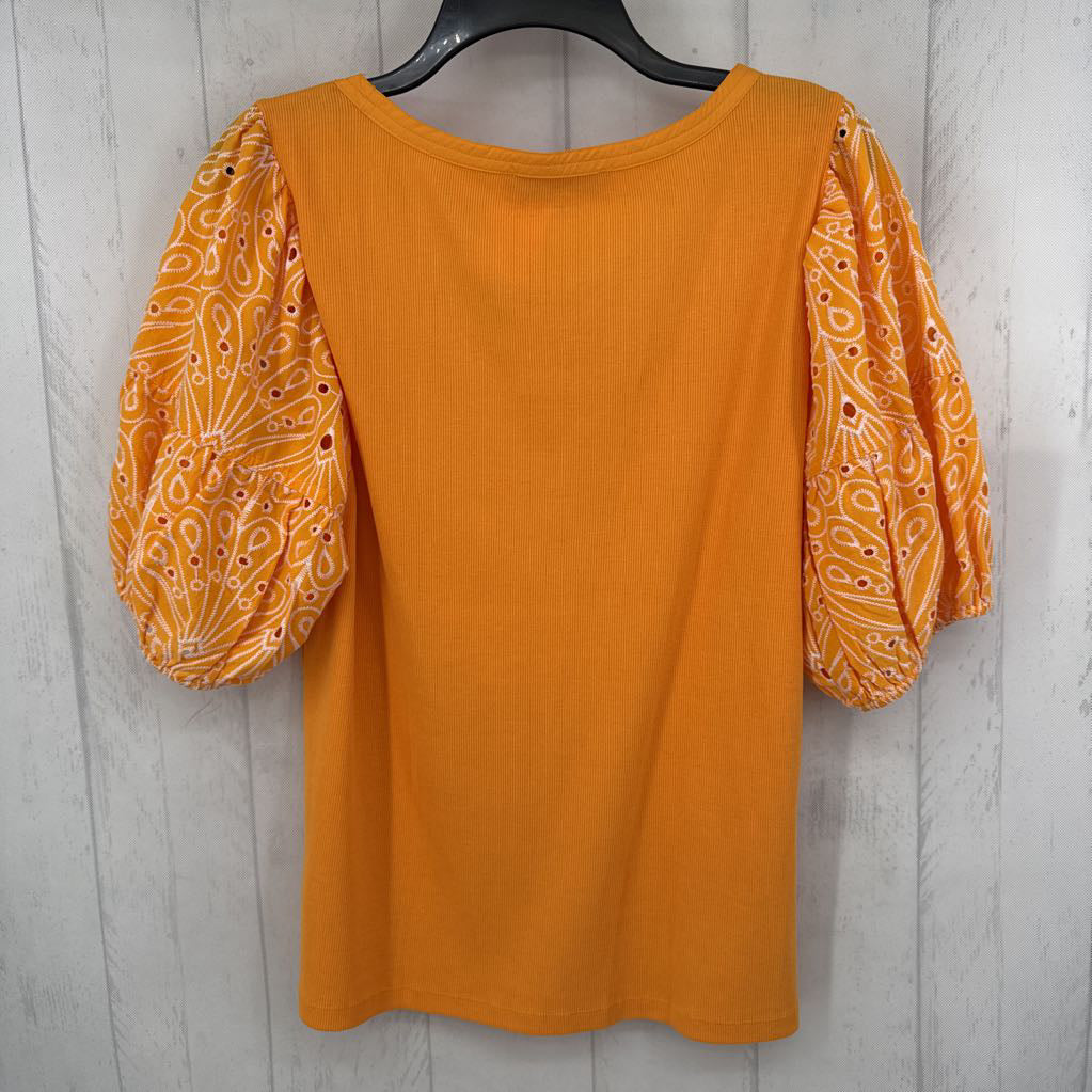R65 XL ribbed embroidered slv top s/s
