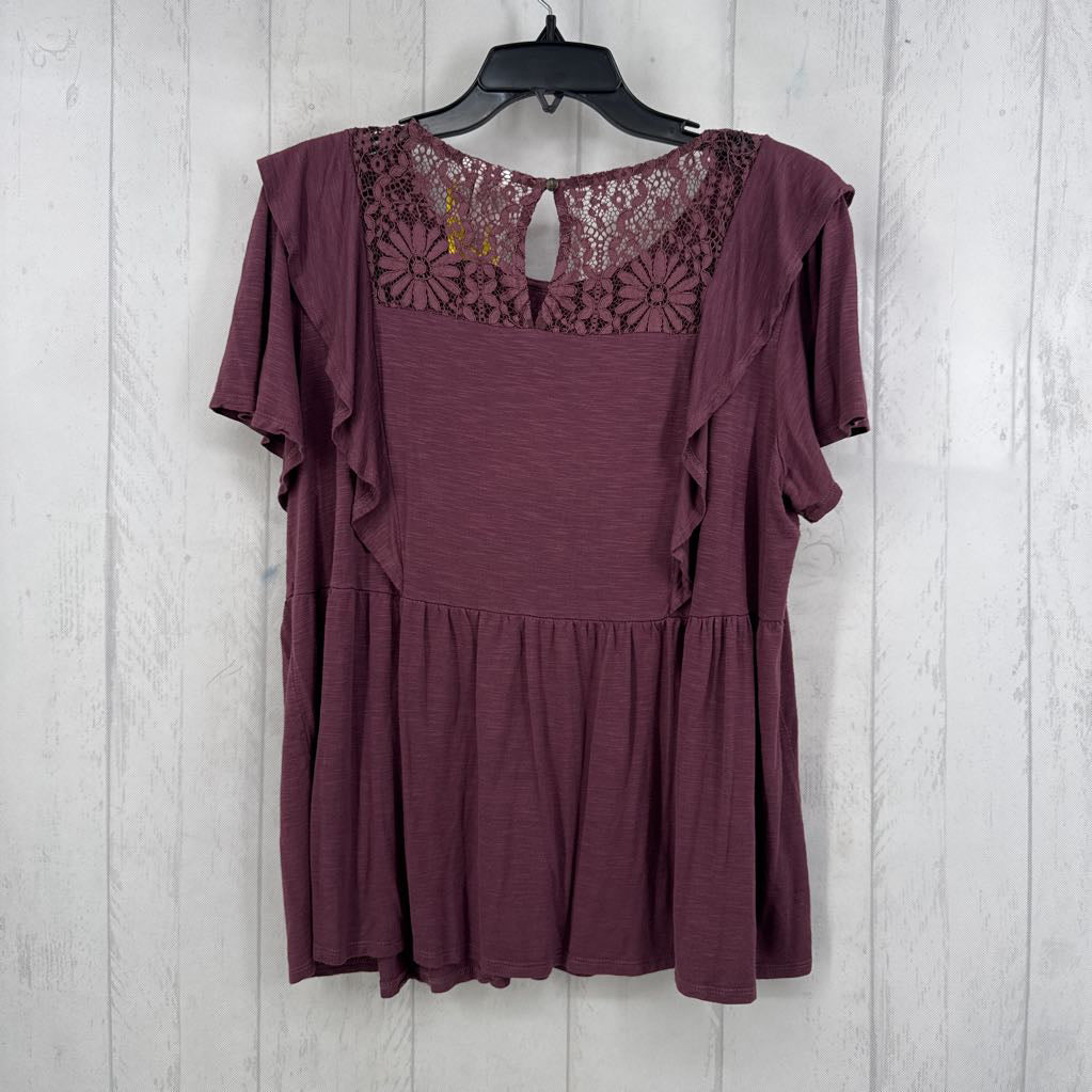 XL ruffled lace detail s/s top