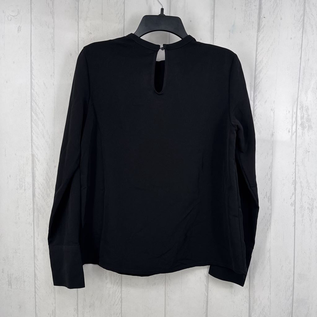 8 ruffled l/s top