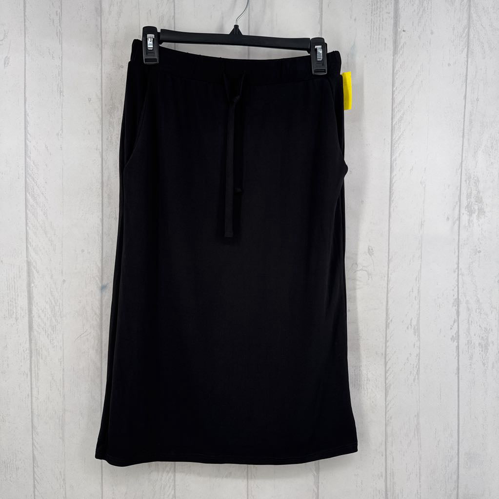M pull-on skirt