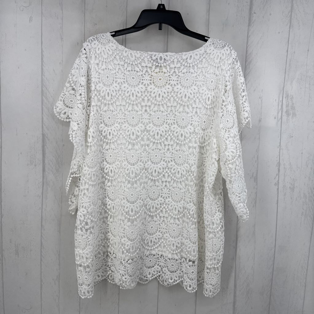 XL crochet flutter slv top