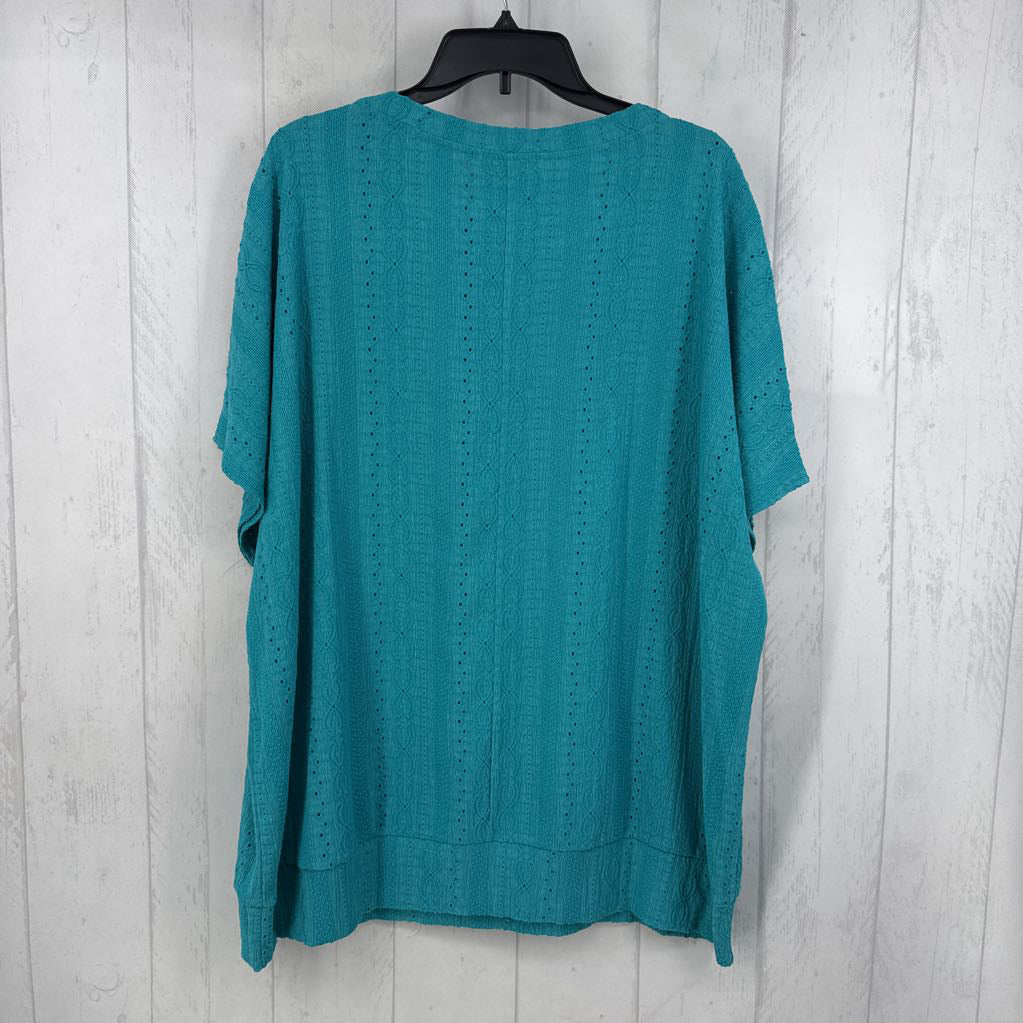 18-20 eyelet s/s top