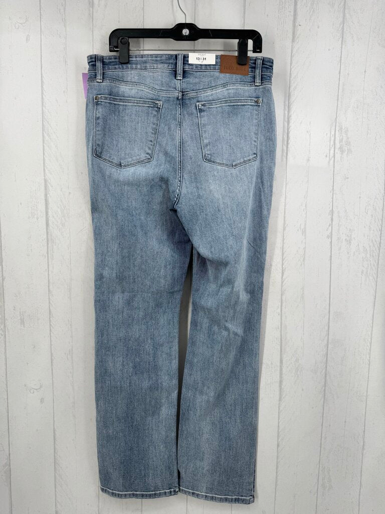 13 90's straight leg jean