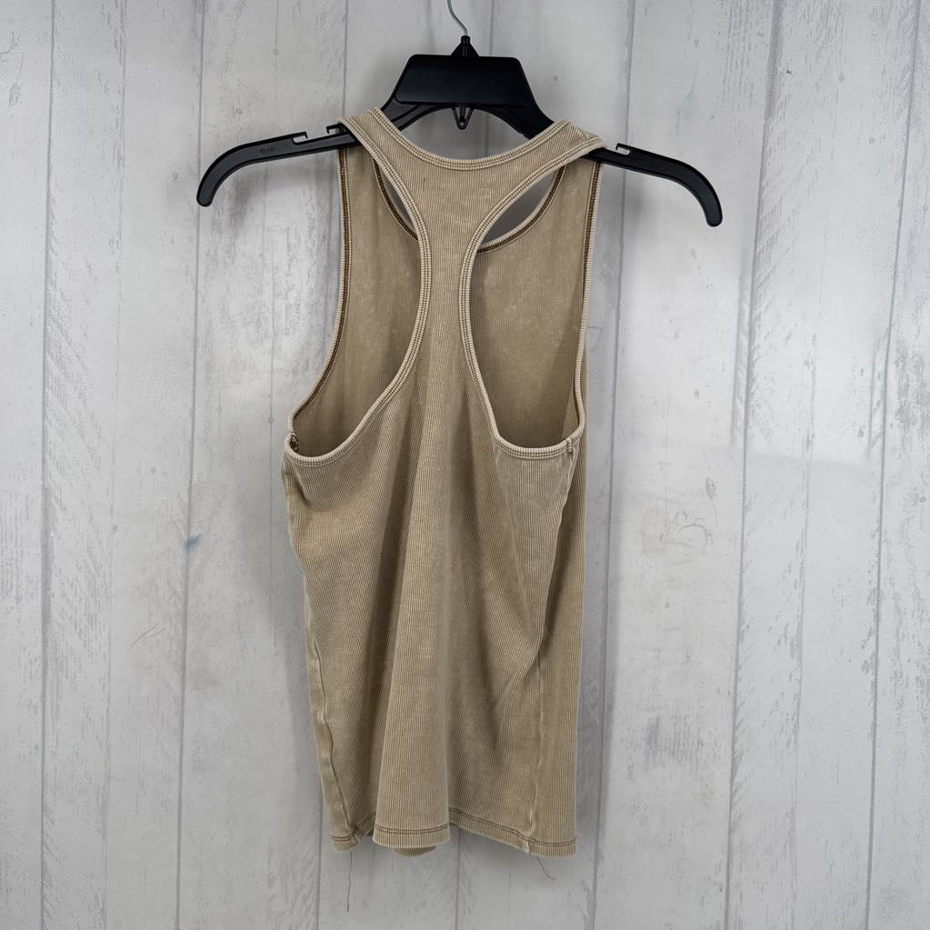 M ribbed tank