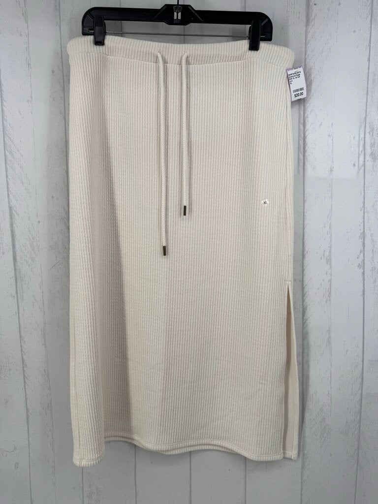 R40 XL rib knit skirt