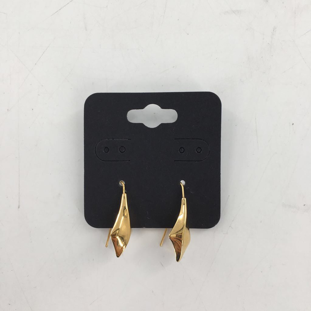 gold drop earrings
