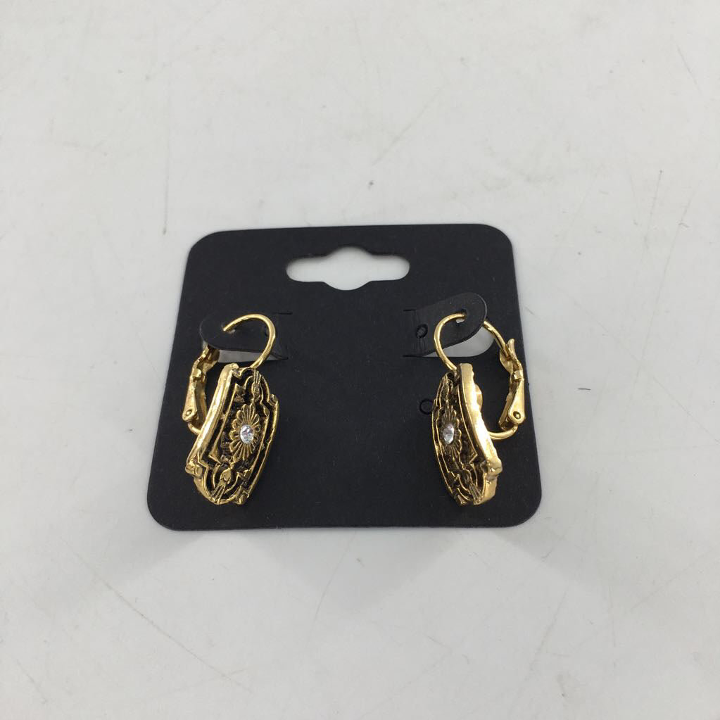 vintage gold clasp earrings
