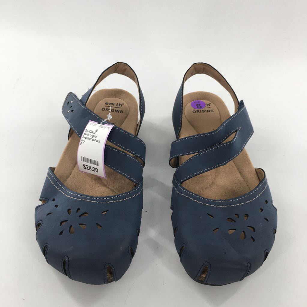 8 leather cut-out walking shoe