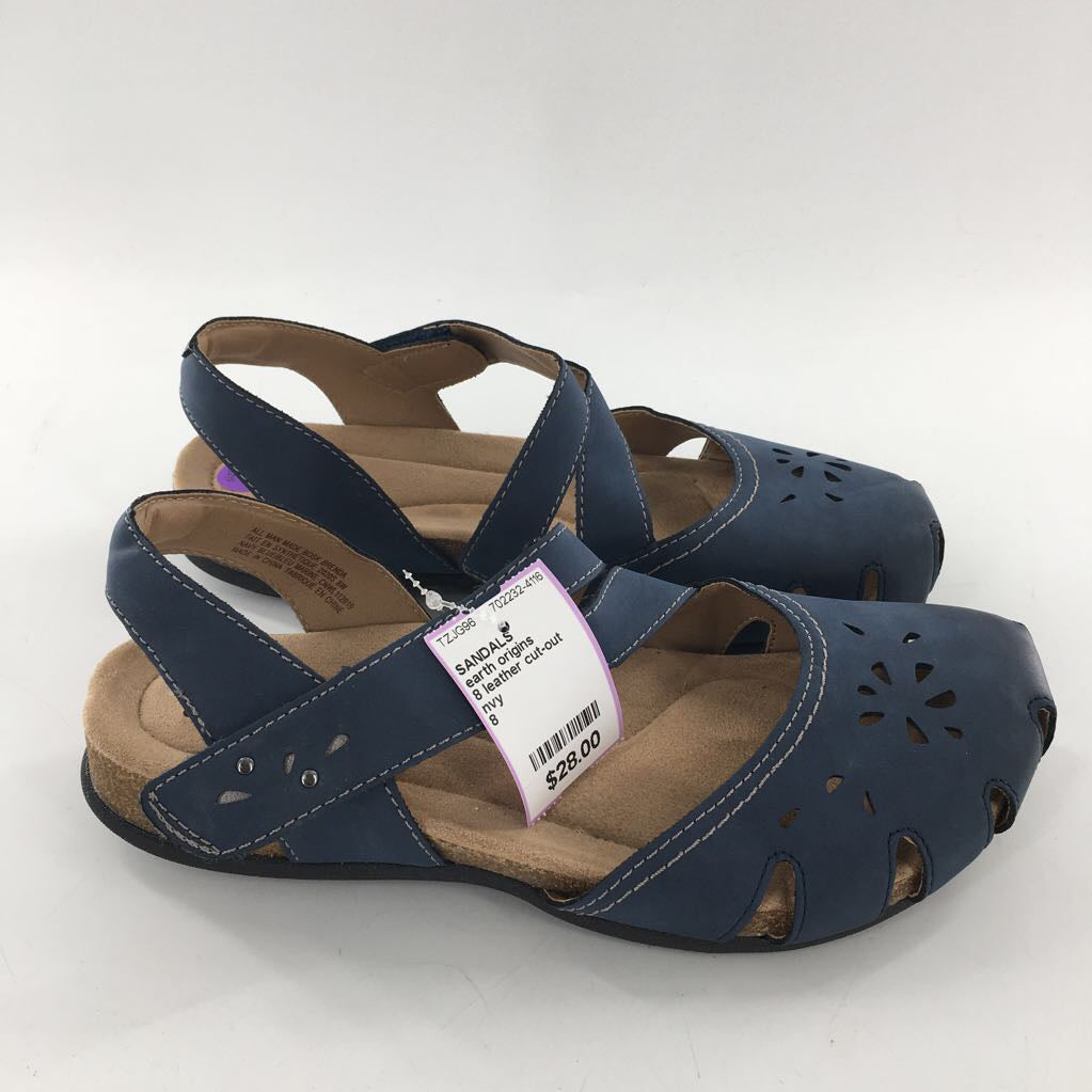 8 leather cut-out walking shoe