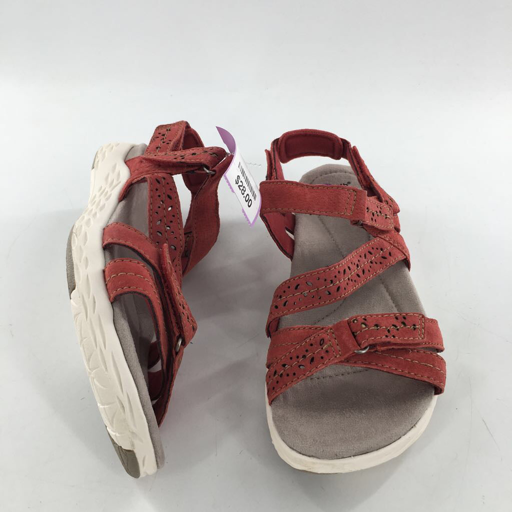 8 velcro strap walking sandal