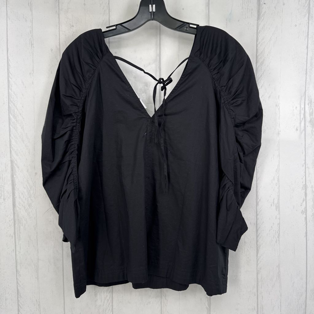 M v-neck tie back 3/4 slv top