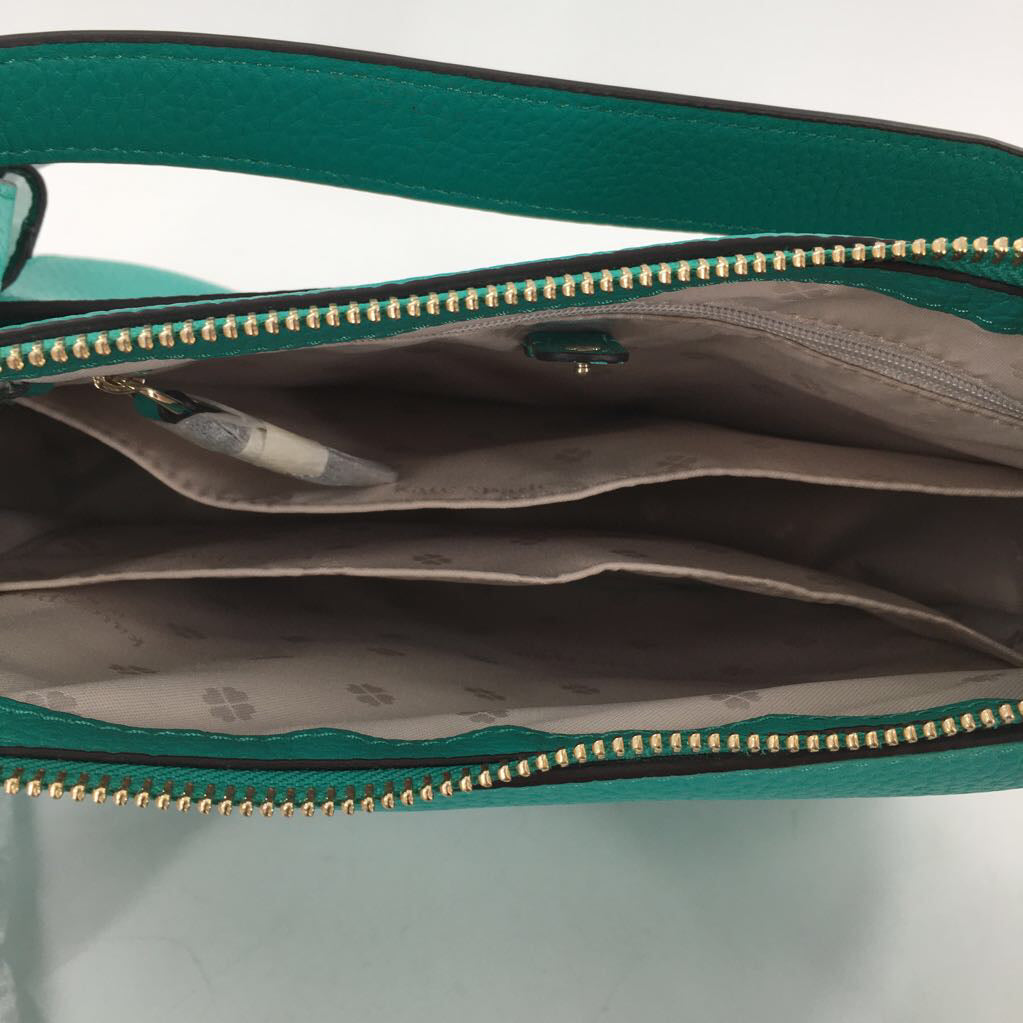 R298 pebbled flap shoulder bag w/ crossbody strap