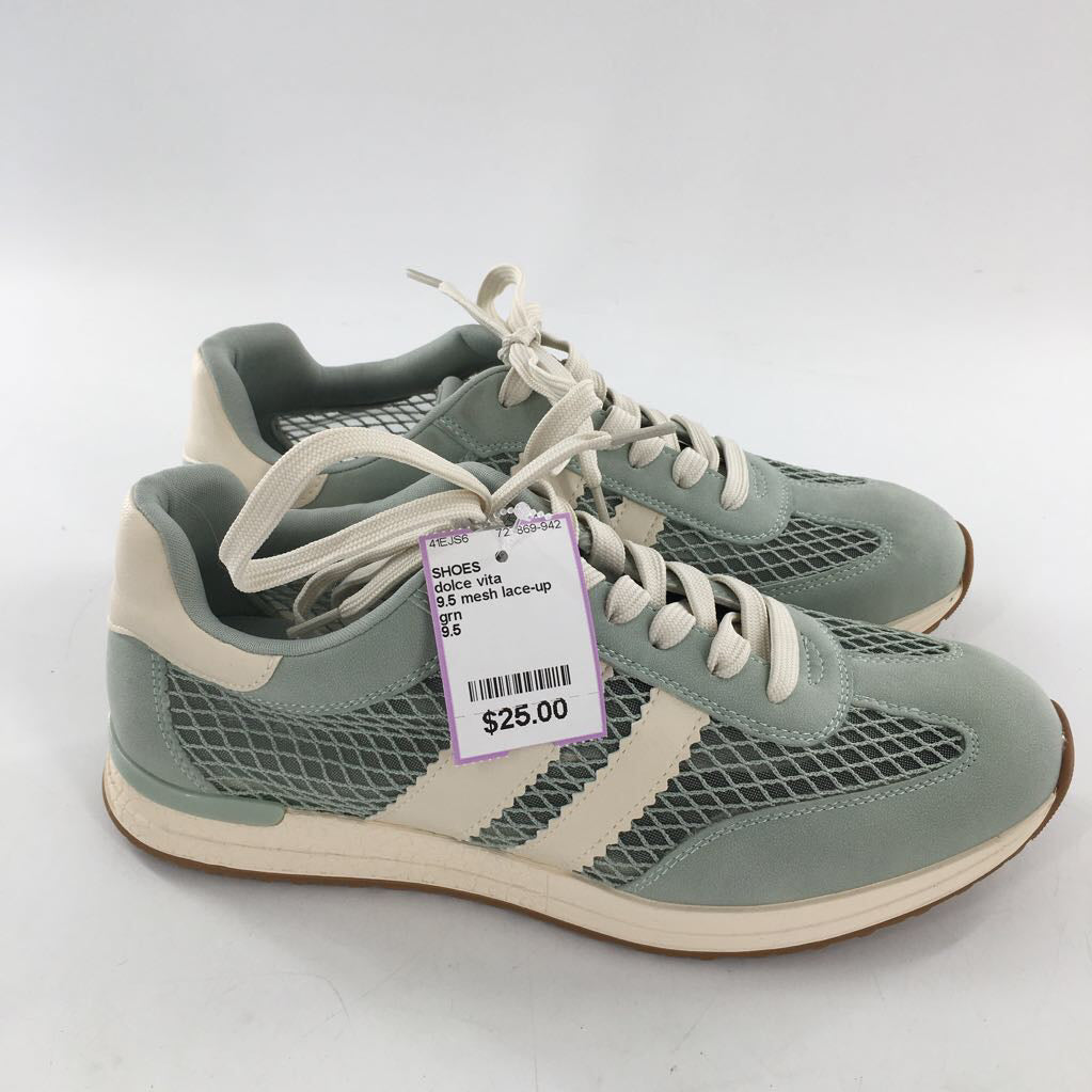 9.5 mesh lace-up sneaker