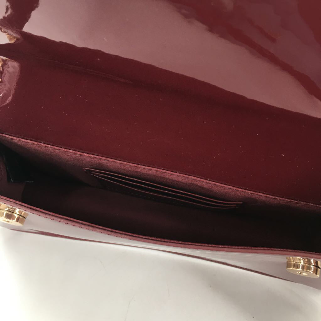 patent leather front flap purse