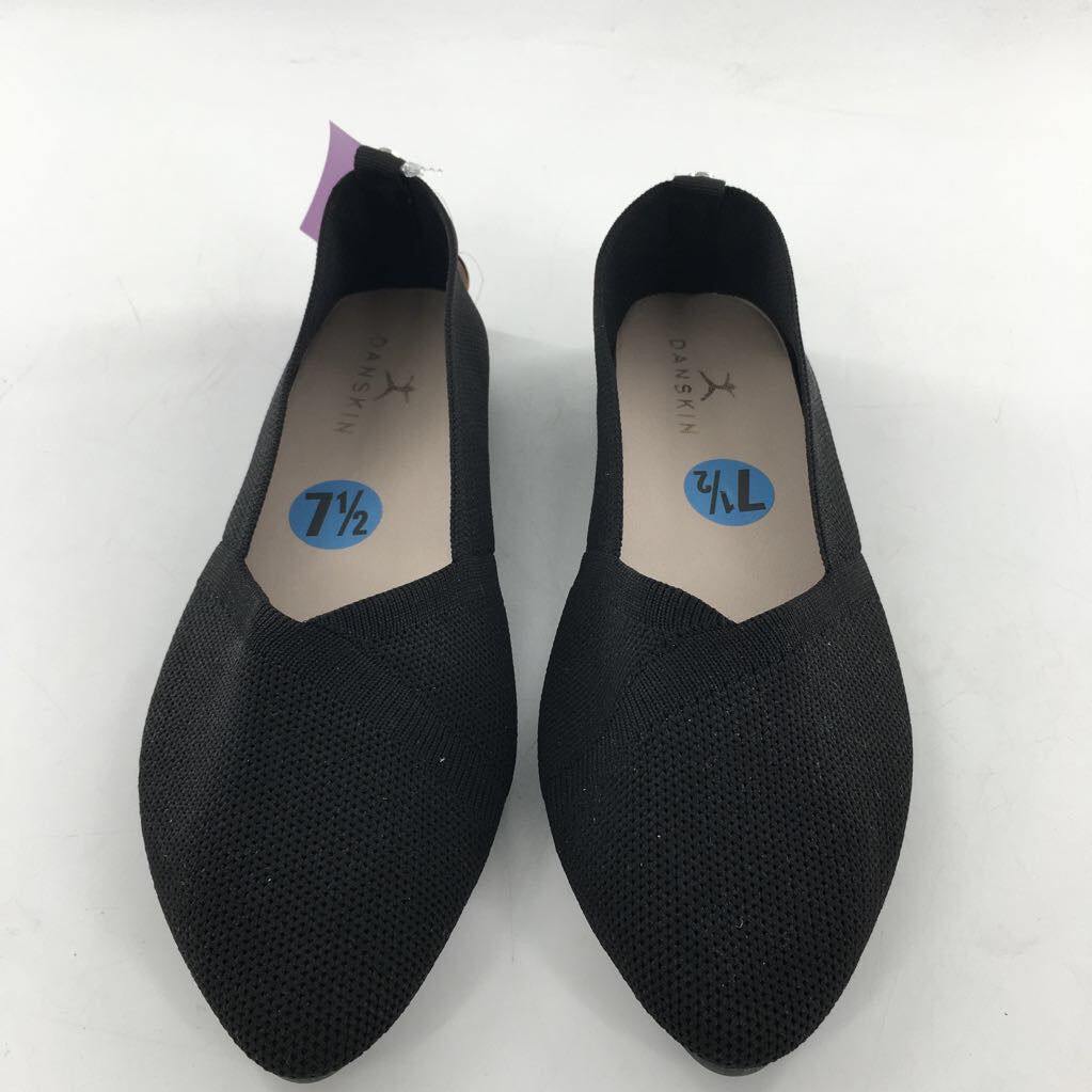 7.5 knit-slip-ons