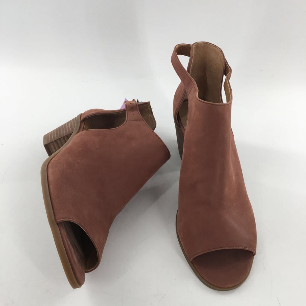 9 suede ankle bootie
