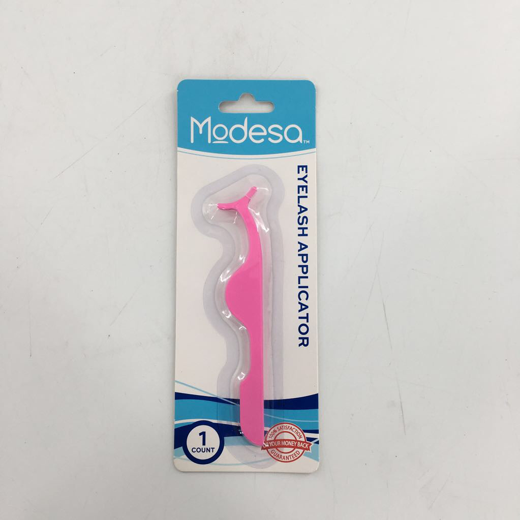 eyelash applicator