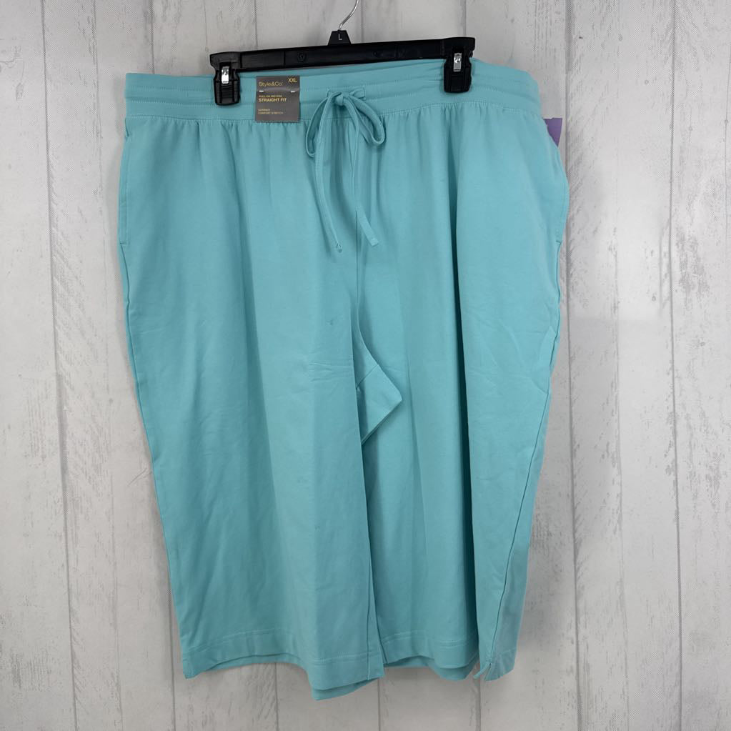 XXL pull-on mid rise shorts