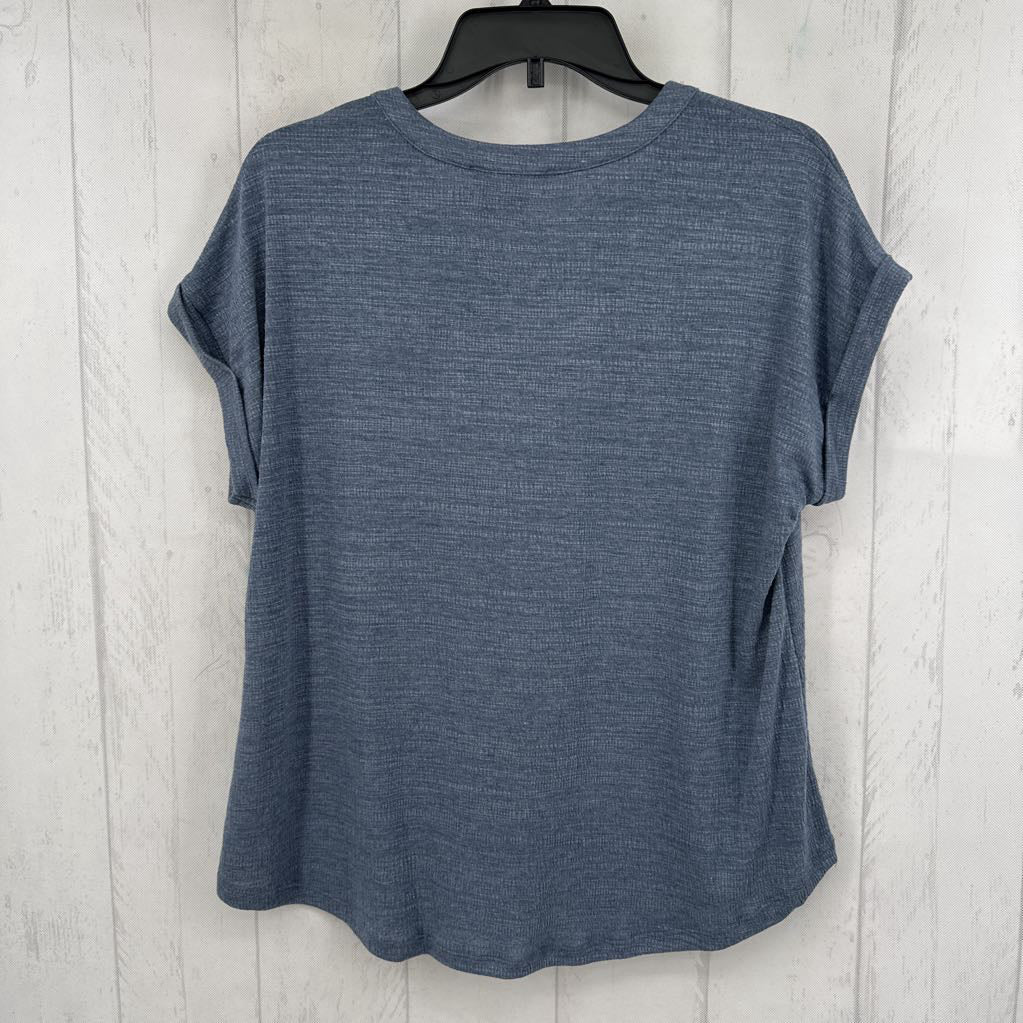 L embroidered split neck s/s top