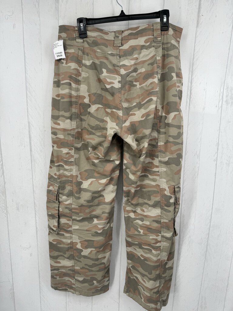 10 camo utility pant