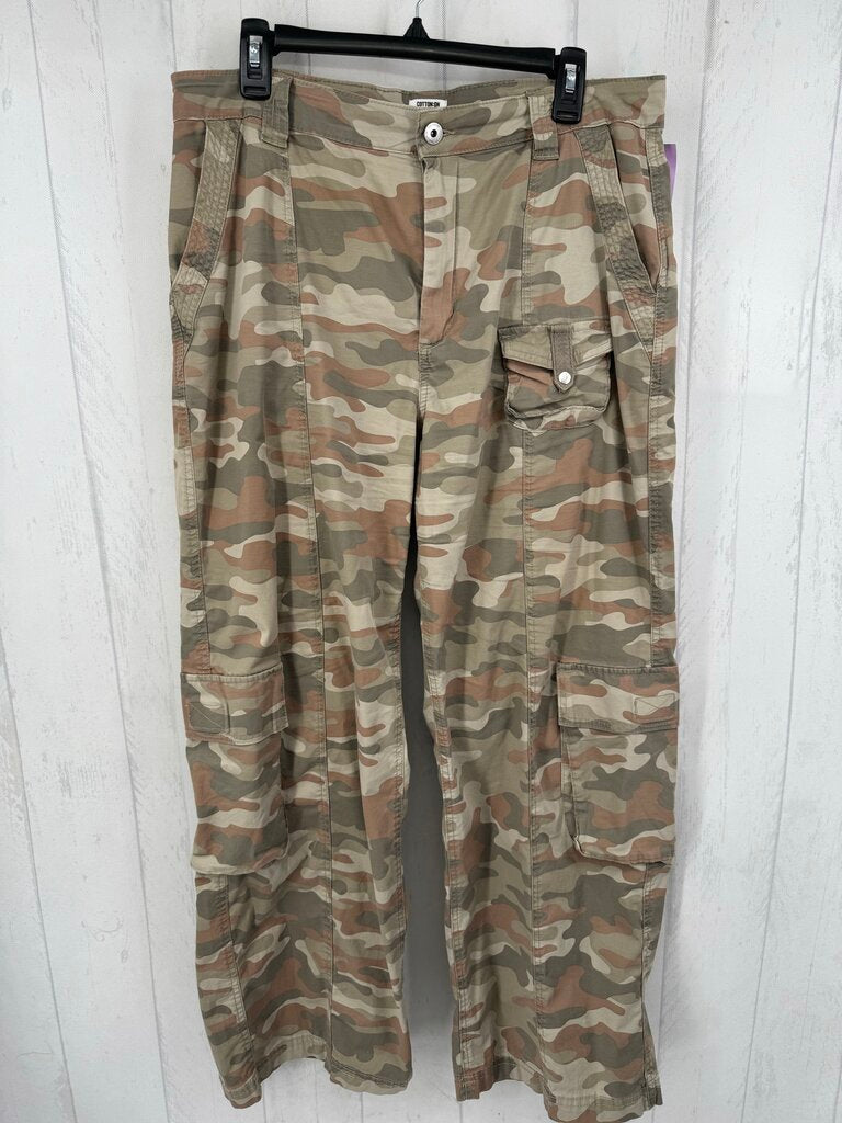 10 camo utility pant