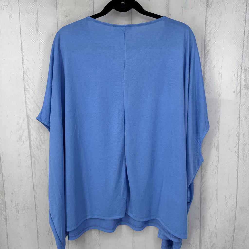 1X v-neck drop shoulder top