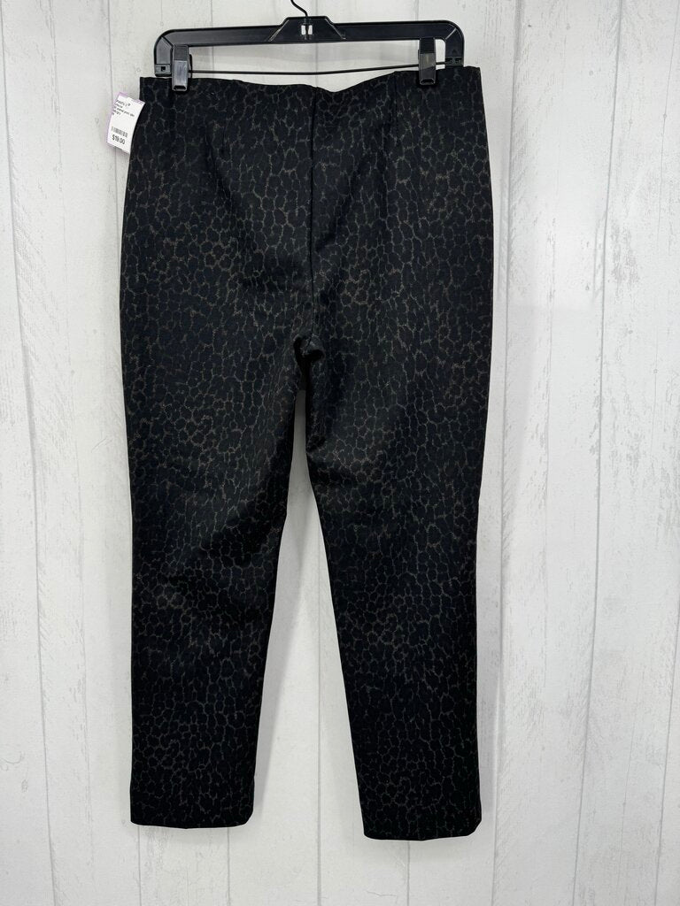 M animal print slim leg pant