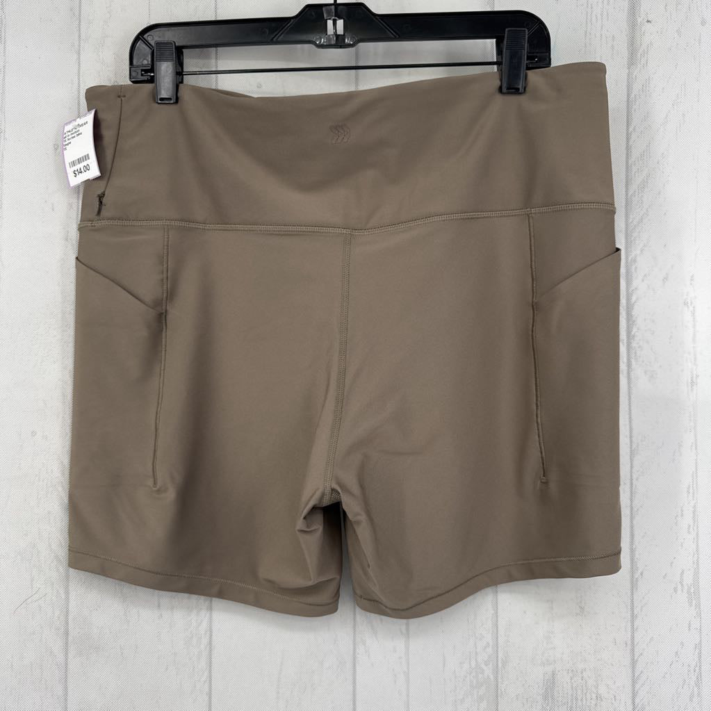 1X hi-rise bike shorts