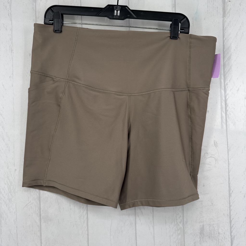 1X hi-rise bike shorts